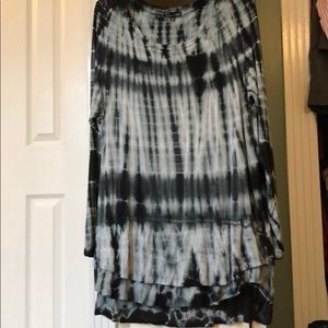 Women’s Long Sleeve Tie-Dye Tunic Top